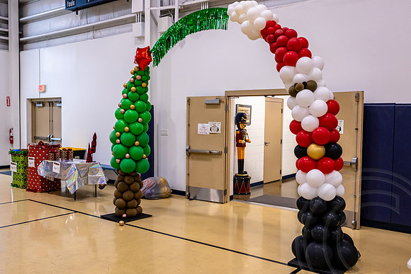 St.Monica Christmas 2025_JimGormley_121125-5577