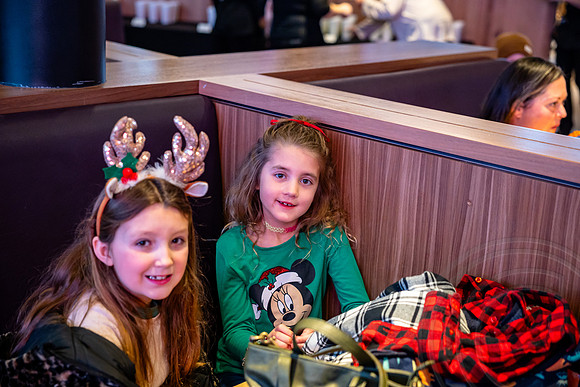 BreakfastSantaGivaudan_2025_JimGormley_121325-8877