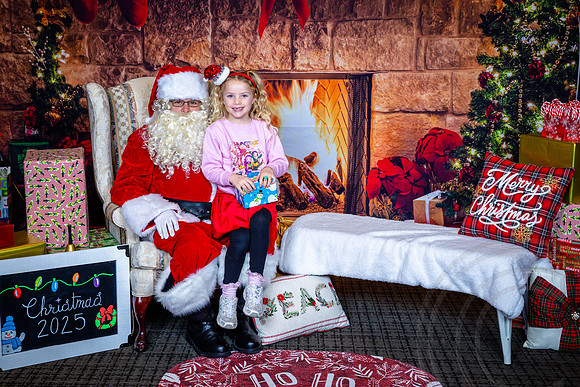 BreakfastSantaGivaudan_2025_JimGormley_121325-9010