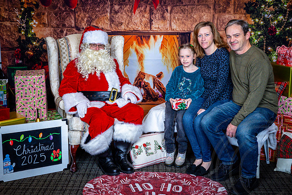 BreakfastSantaGivaudan_2025_JimGormley_121325-9019