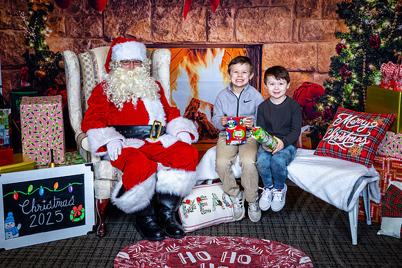 BreakfastSantaGivaudan_2025_JimGormley_121325-9020