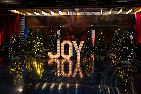 CHRISTMASTORY_JimGormley_121425-9440