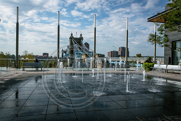 Smale Park, Suspension Bridge