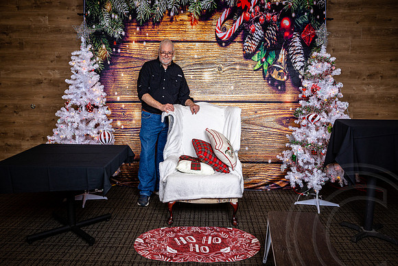 Santa-Givaudan_JimGormley_120322-4094