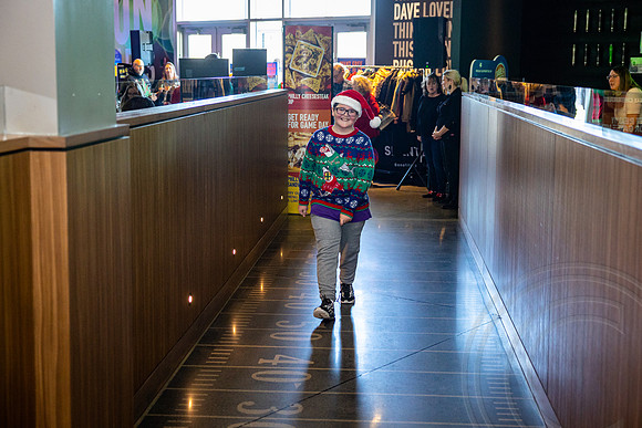 Santa-Givaudan_JimGormley_120322-4512