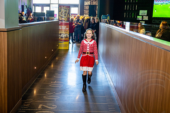 Santa-Givaudan_JimGormley_120322-4503
