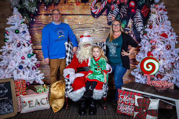 BreakfastWSantaGivaudan_JimGormley_120223-8031