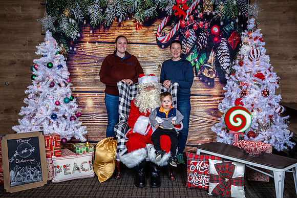 BreakfastWSantaGivaudan_JimGormley_120223-8033