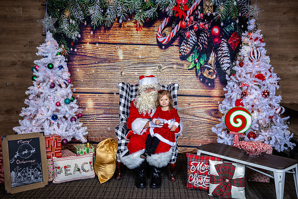 BreakfastWSantaGivaudan_JimGormley_120223-8037