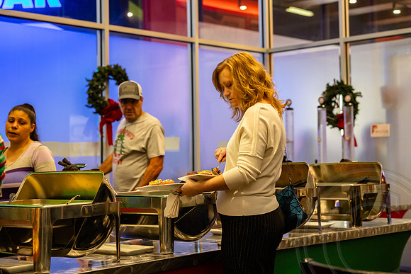 BreakfastWSantaGivaudan_JimGormley_120223-7973
