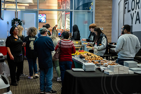 BreakfastWSantaGivaudan_JimGormley_120223-7979