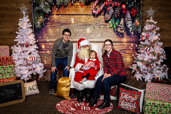 Santa-Givaudan_JimGormley_120322-4194