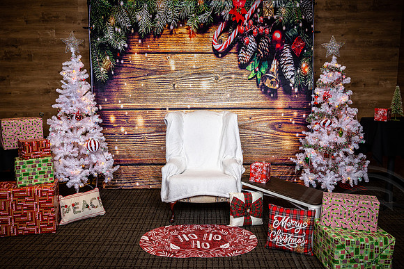 Santa-Givaudan_JimGormley_120322-4106