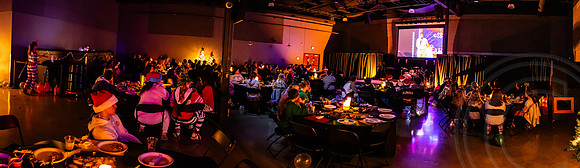 FriendsmasES_JimGormley_120824--2